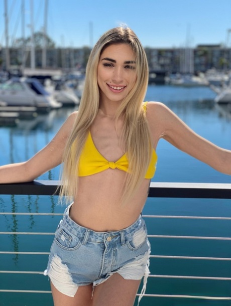 Delilah Day arte estelar imágenes