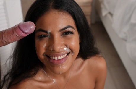 Maya Farrell estrella porno caliente recopilación